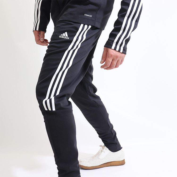 アディダス/セットアップ/新品タグ付き/日本製/SIZE L/スポーツウェア 24013adidasd.jpg