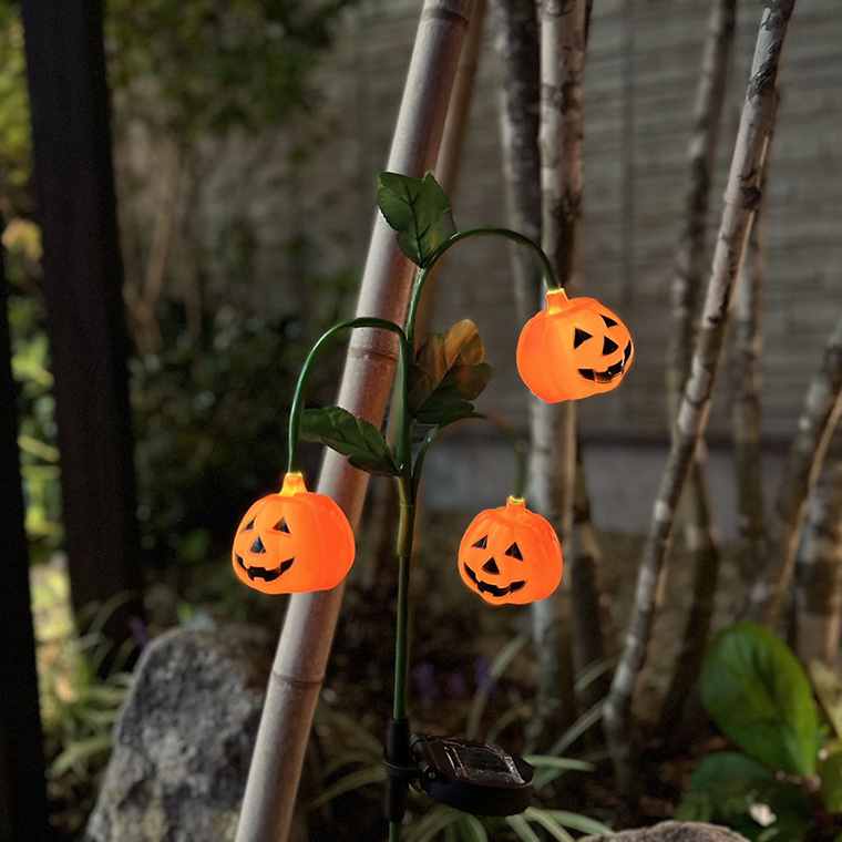 ハロウィン飾り 埋込み型 パンプキンライト、ソーラー ガーデン　ソーラーライト 庭飾り