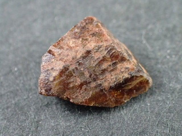 最高品質モナズ石(Monazite) Ambolotara, Betafo, Vakinankarstra