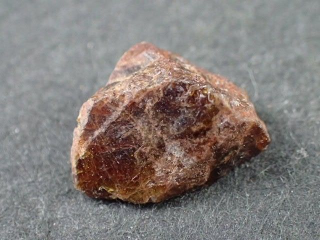 最高品質モナズ石(Monazite) Ambolotara, Betafo, Vakinankarstra