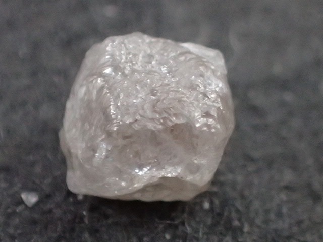 最高品質ダイヤモンド(Diamond) (Los.) South Africa 産 寸法 ： 4.1X3 