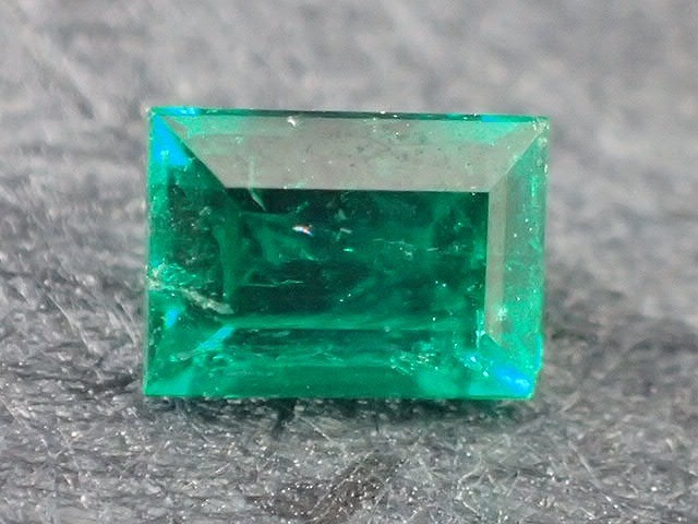 本日特価 寸法 コロンビア ムソー鉱山産 スクエアカット エメラルド 天然ベリル ５月の誕生石 ルースケース付 4 8x3 5x2 8mm 0 40cts 腕時計 アクセサリー Www Hardtimegear Com