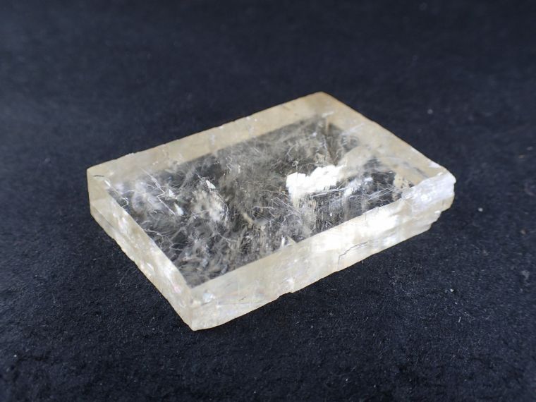 最高品質方解石(Calcite,カルサイト) 中国貴州省Luo Dian 産 寸法