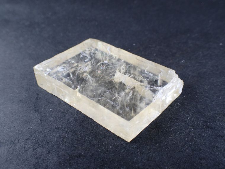 最高品質方解石(Calcite,カルサイト) 中国貴州省Luo Dian 産 寸法