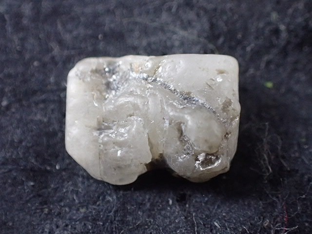 ピアス☆宝石質 ロシア産フェナカイト原石_220702 ピアス☆宝石質 ロシア産フェナカイト原石_220702 ピアス（スタッド