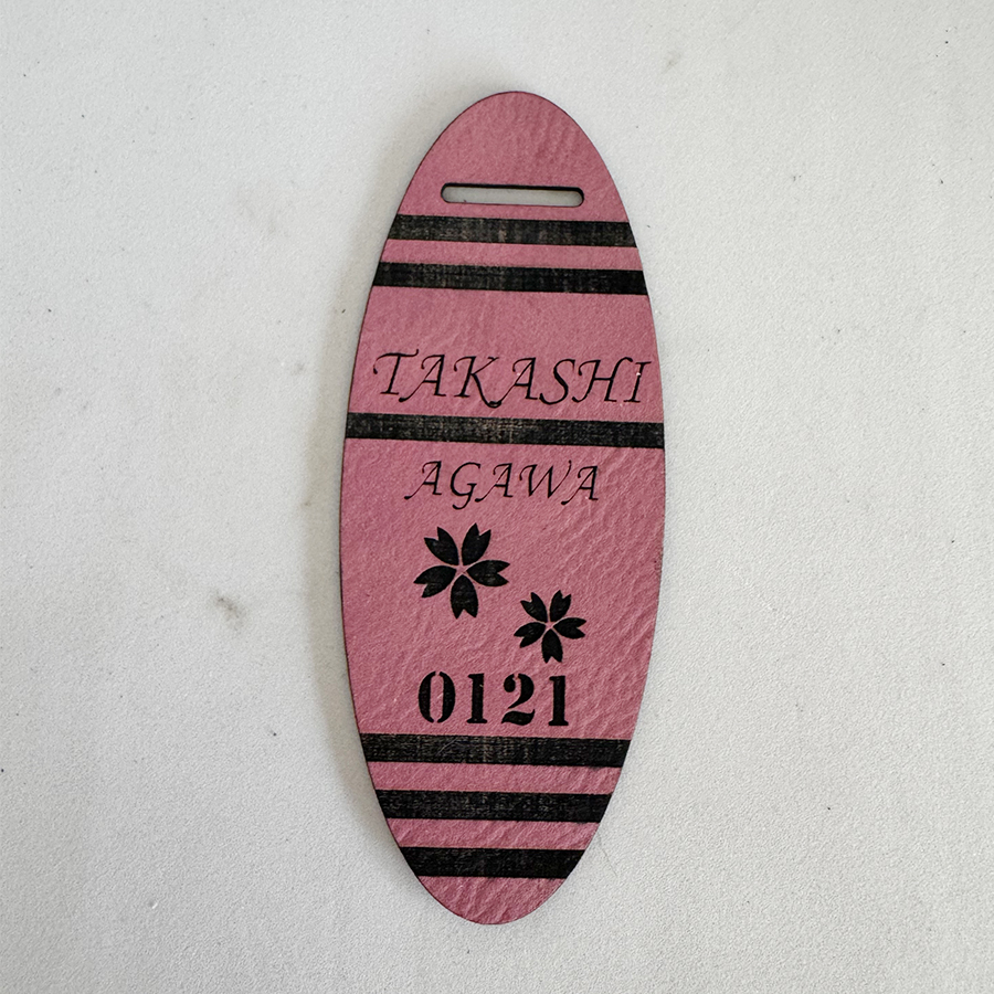 ゴルフ ネームプレート タグ 刻印 高級 即日 名札 耐水 革 アクリル 高級 目立つ ベルト付き キャディーバッグ 10書体 15カラー レーザー彫刻 かっこいい |  | 03