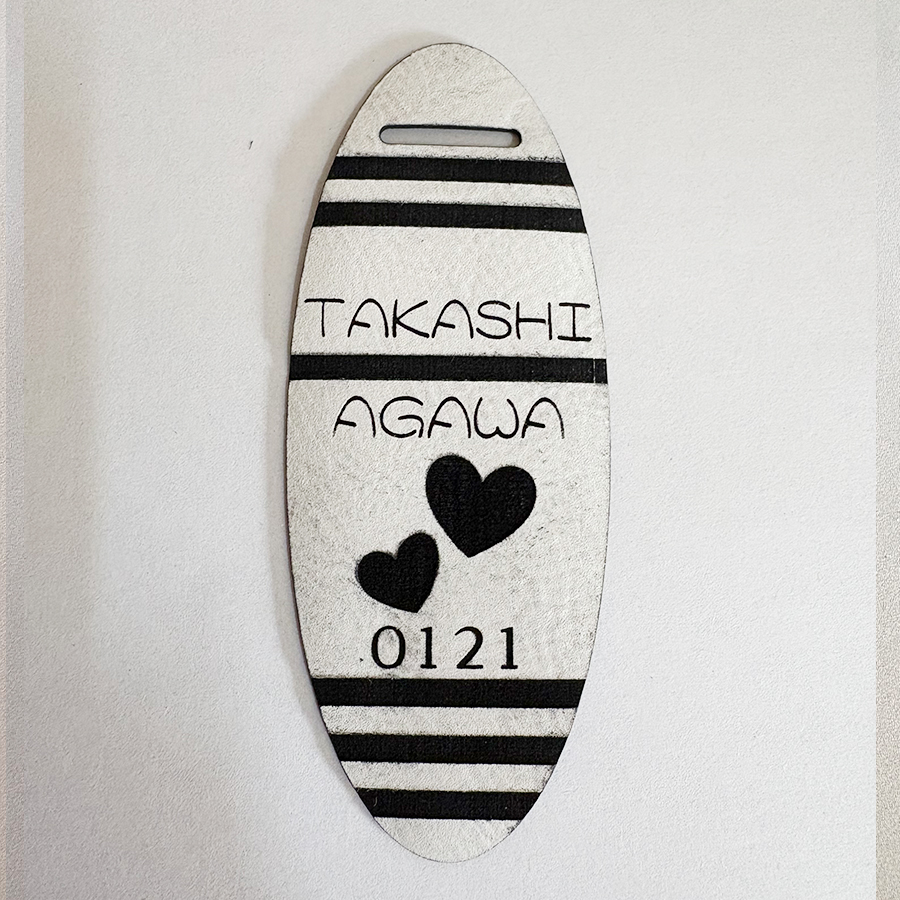 ゴルフ ネームプレート タグ 刻印 高級 即日 名札 耐水 革 アクリル 高級 目立つ ベルト付き キャディーバッグ 10書体 15カラー レーザー彫刻 かっこいい |  | 10