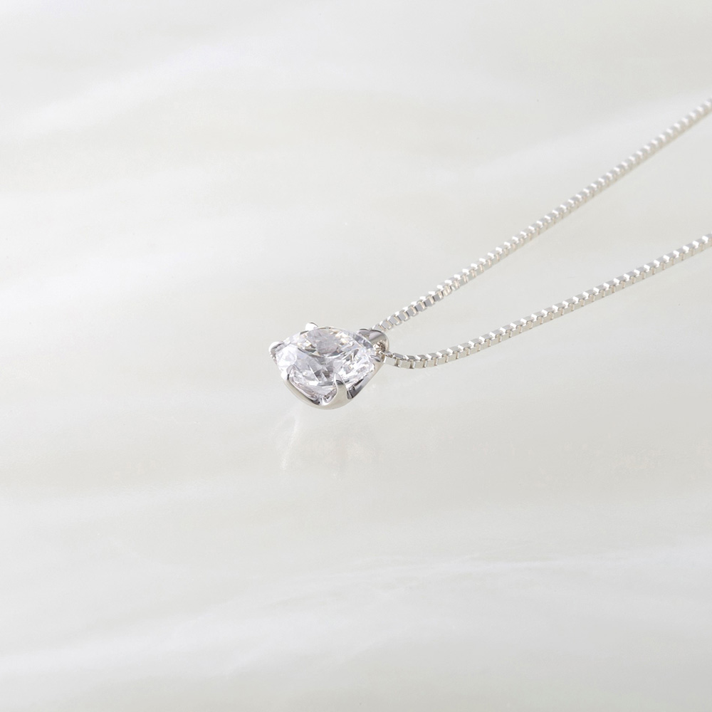 PT900ダイヤモンドネックレス