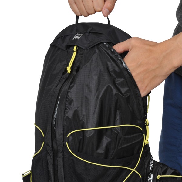 テラノバ　リュック／レーサー10／登山、トレラン、ランニング わずか368g！ 登山からトレランまで幅広く使えるテラノヴァの