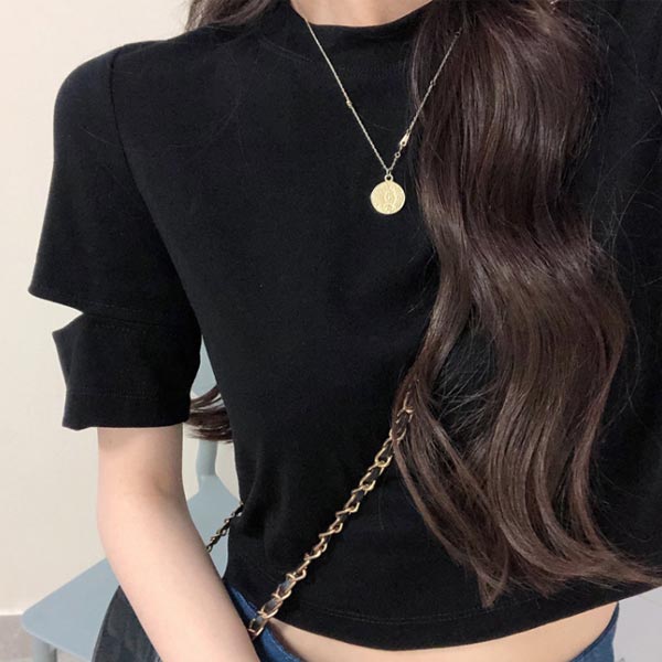 カットアウト ハイネック Tシャツ クロップドTシャツ レディース