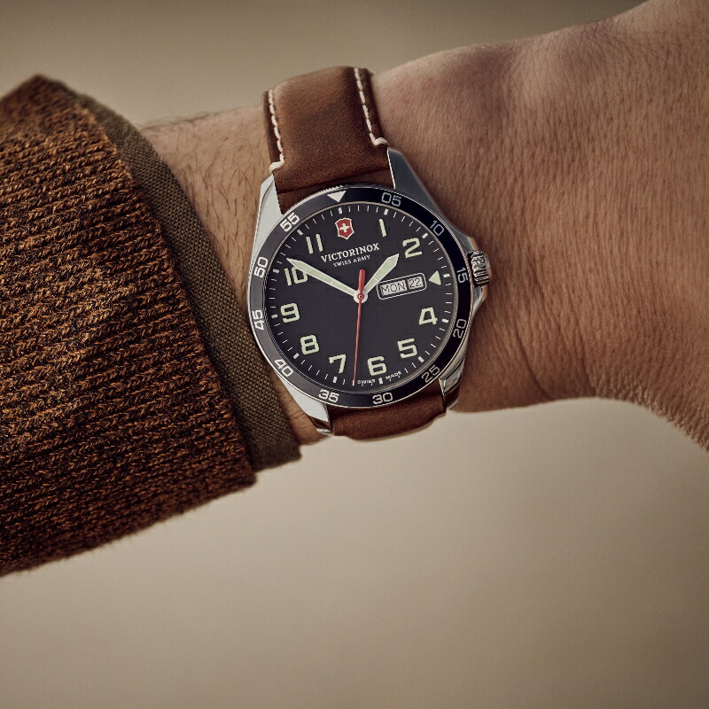 VICTORINOX（ビクトリノックス） マルチツールプレゼント 公式 腕時計