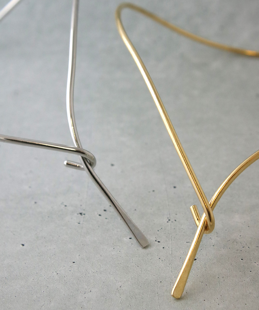 Y字メタルネックカフ