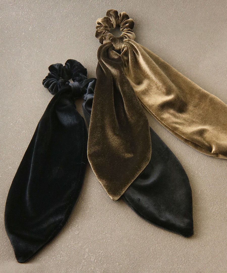 ベロア ロングリボン シュシュ ヘアゴム