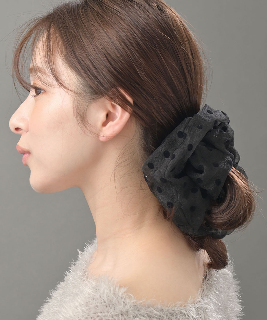 ヴァンテーヌ ドット柄オーガンジービッグシュシュ 柄 水玉 模様