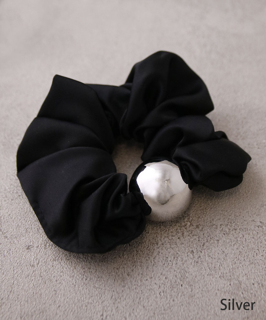 ヴァンテーヌ シュシュ メタルボール付き サテン お洒落 大人