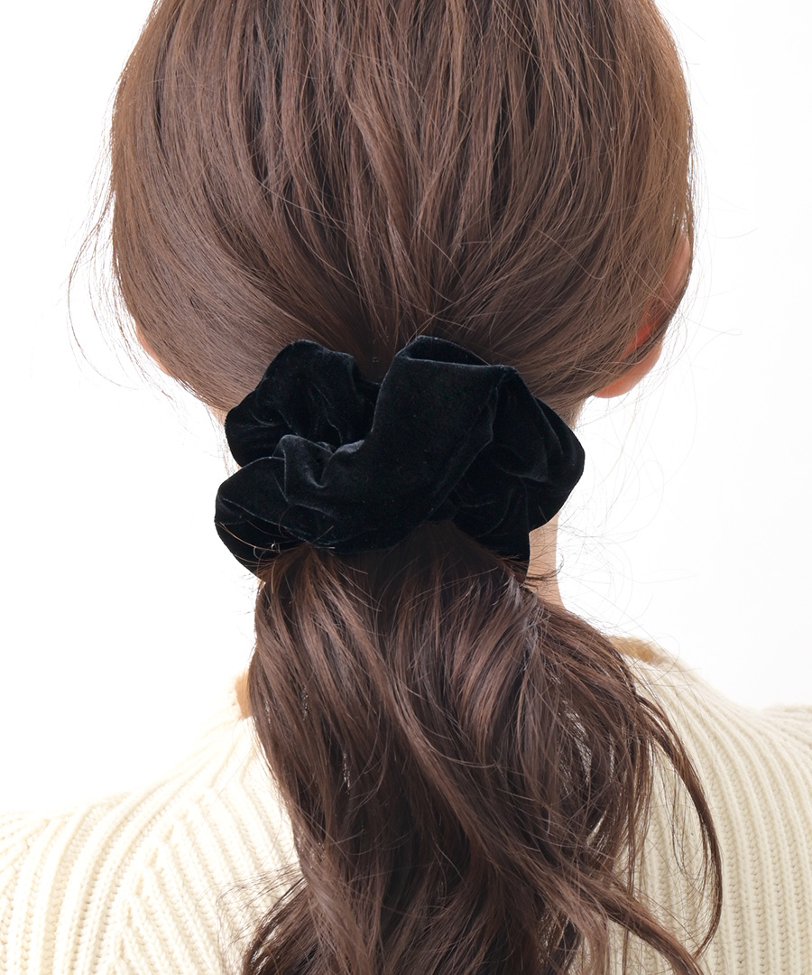 上品ブラックベロアシュシュ