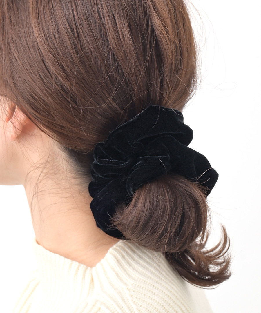 上品ブラックベロアシュシュ