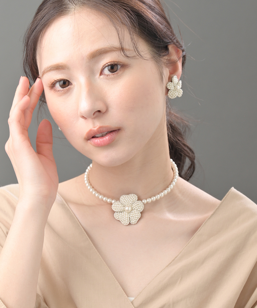 パールフラワー チョーカー