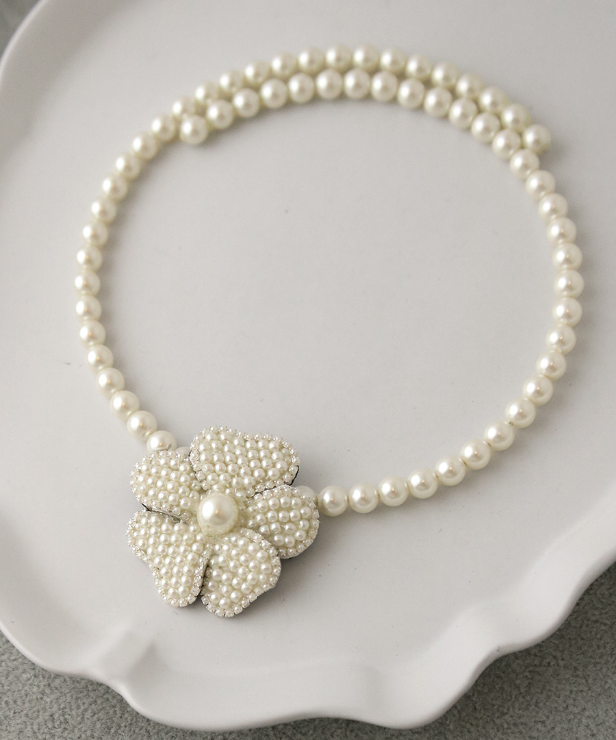 パールフラワー チョーカー