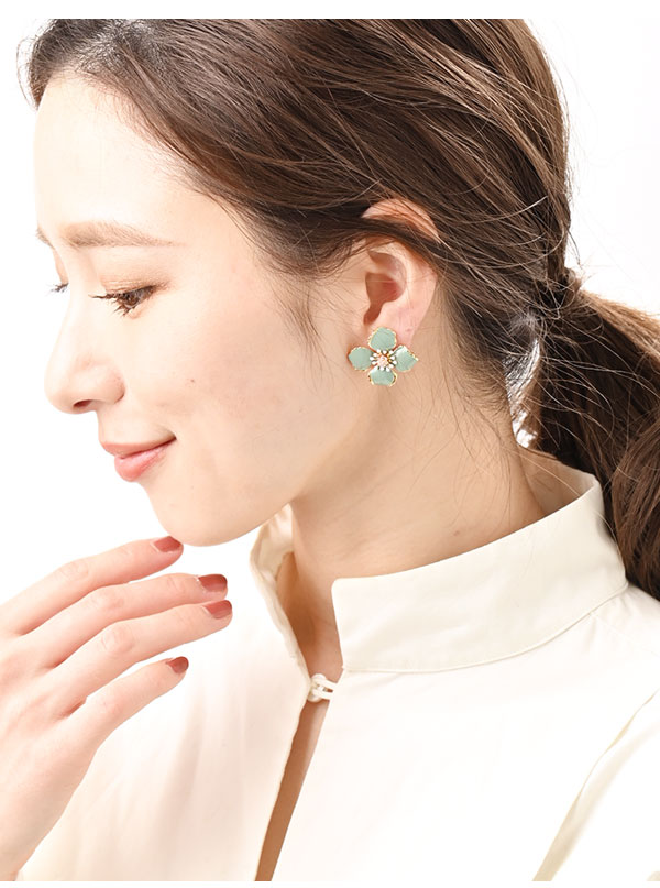 ヴァンテーヌ SALE ピアス イヤリング フラワー エナメル調 大ぶり