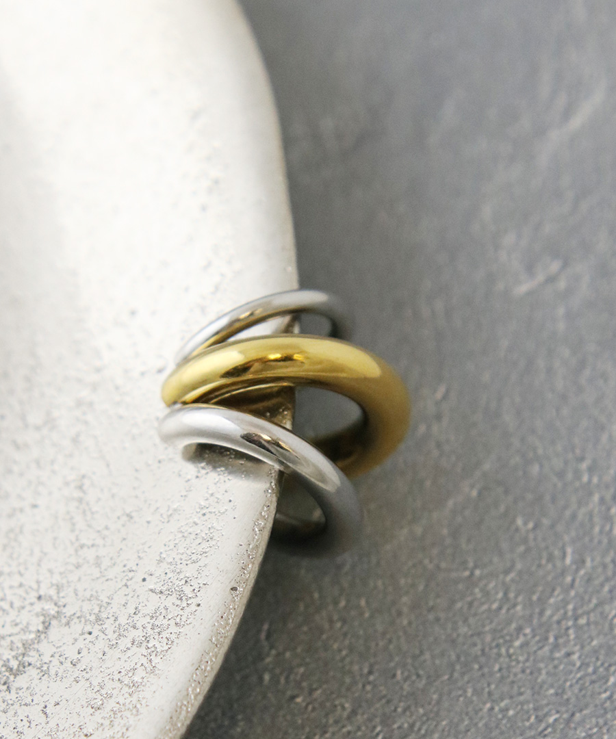 金属アレルギー対応3連コンビカラーイヤーカフ