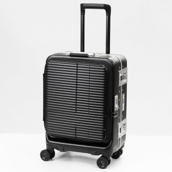 イノベーター Innovator スーツケース 機内持込み対応 Sサイズ 21L innovator（イノベーター） スーツケース 40L Sサイズ Pilot Sries 4輪