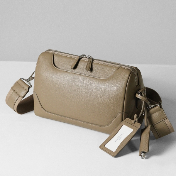 PELLE MORBIDA（ペッレ モルビダ） ショルダーバッグ Maiden Voyage