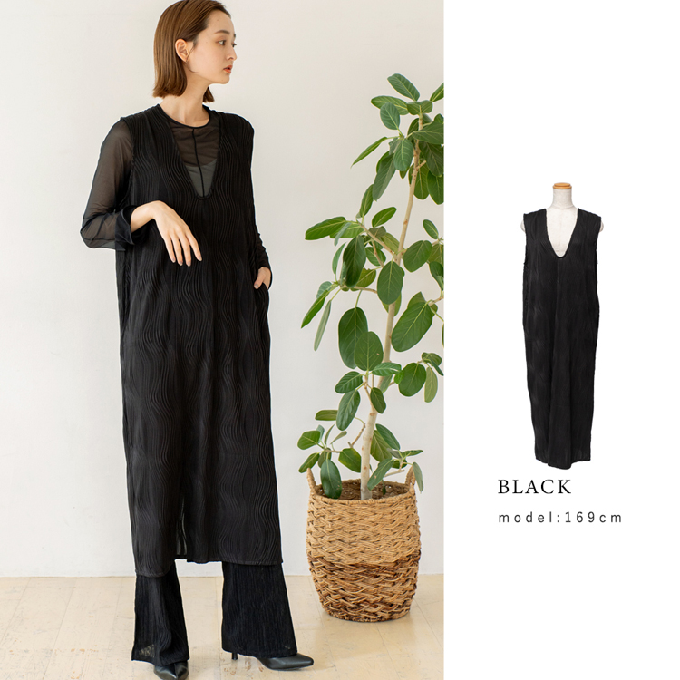 美品】プリーツプリーズ ロングワンピース フレンチスリーブ V