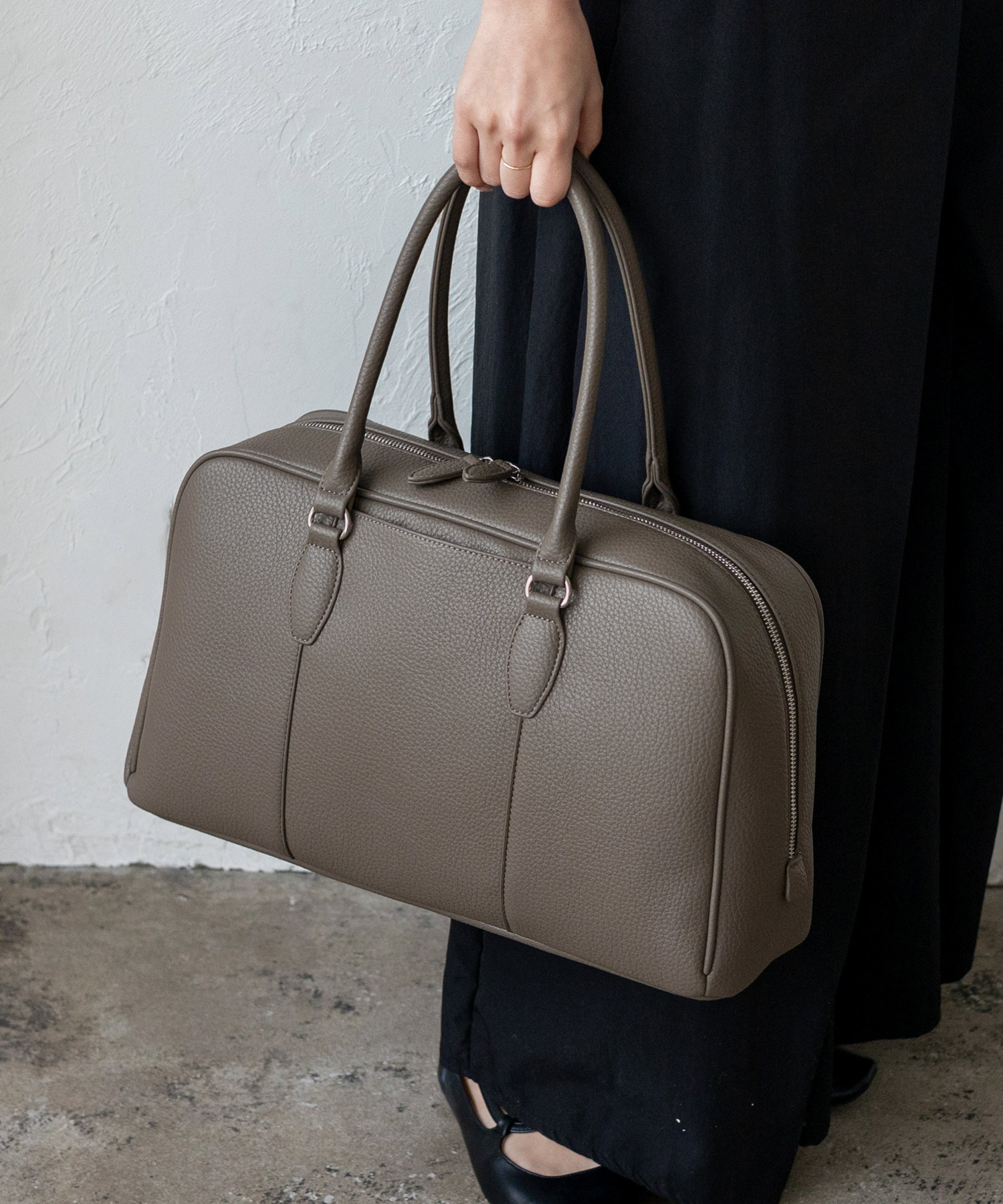 【美品】FEILER ビエンナ 大型ボストンバッグ 旅行バッグ 大容量　グレー VitaFelice（ヴィータフェリーチェ） ボストンバッグ レディース