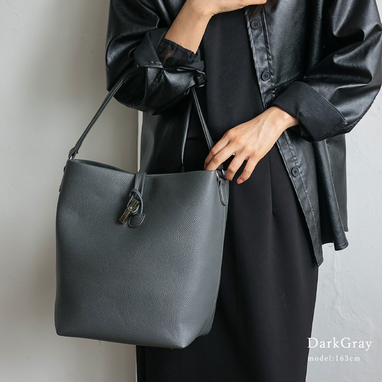 VitaFelice（ヴィータフェリーチェ） ショルダーバッグ レディース