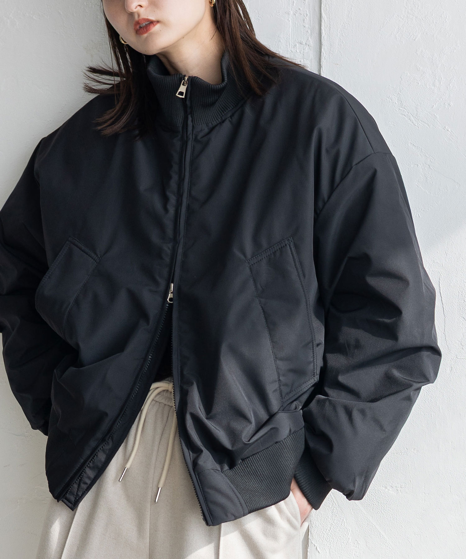 黒 MA-1ジャケット ダブルジッパーポケット付き VitaFelice（ヴィータフェリーチェ） MA-1 アウター レディース