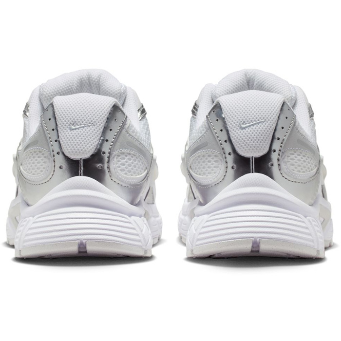 NIKE（ナイキ） レディース V5 RNR スニーカー Y2K シューズ 紐靴