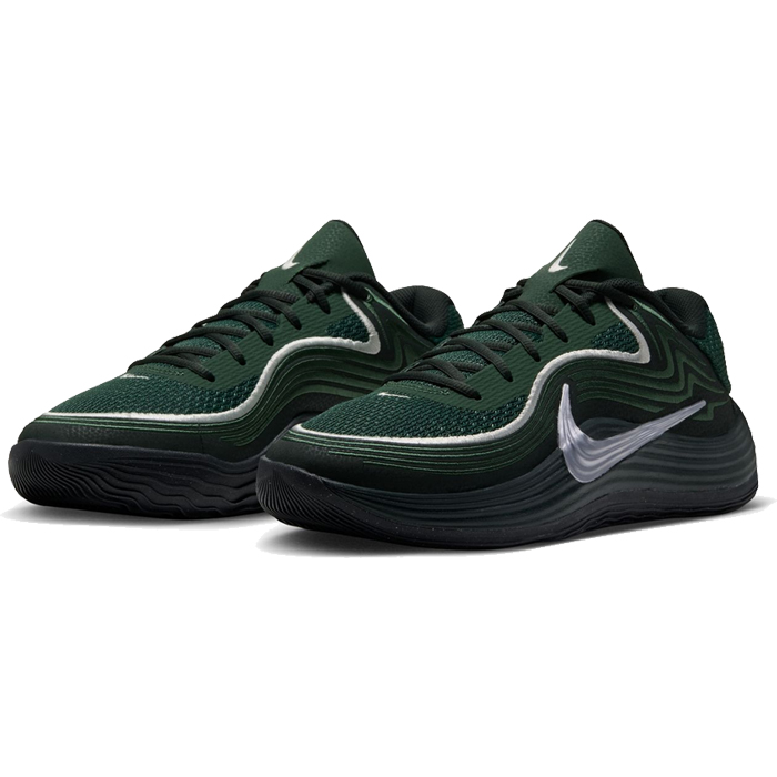 NIKE バッシュ、バスケットボールシューズ（色：グリーン系