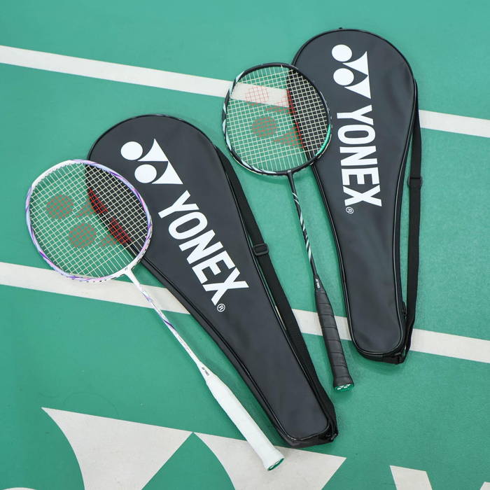 ヨネックス　バドミントンラケット　ナノフレア111 4U6美品 YONEX（ヨネックス） メンズ レディース ナノフレア111 バドミントン
