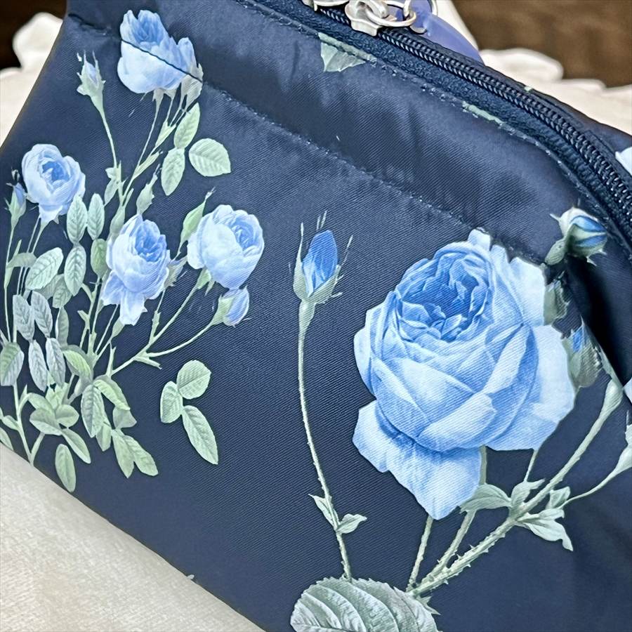 LA LUICE（ラ ルイス） ルドゥーテ 田園柄 ワイヤーポーチ ブルー