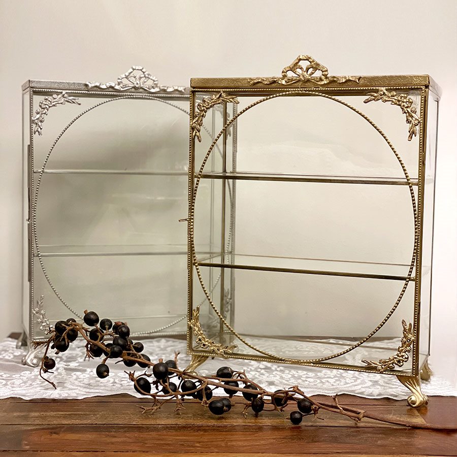 真鍮×ガラス製 コレクションボックス（扉開閉式）2色展開 キャビネット