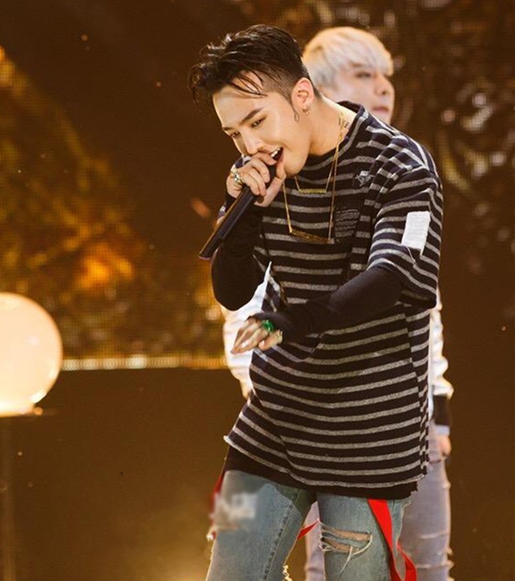 BIGBANG GドラゴンG-Dragon ボーダーｔシャツ インス同型 応援グッズ 普段着用 出演服 韓国スター ビッグバン 韓流グッズ  ユニセックス 男女兼用