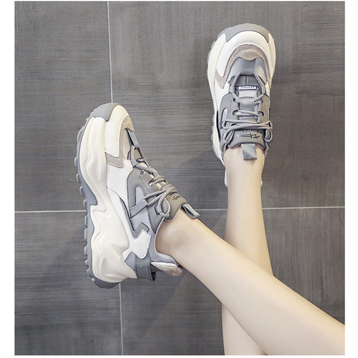 バーンヤードストーム　Vibram ベージュ ダッドスニーカー　S バーンヤードストーム Vibram ベージュ ダッドスニーカー S
