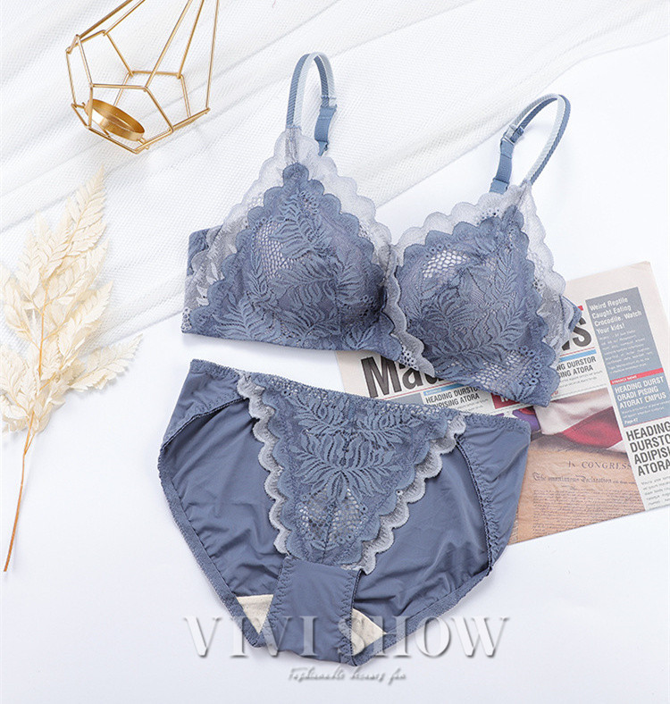 SS2023 – Vivienne Tam Store