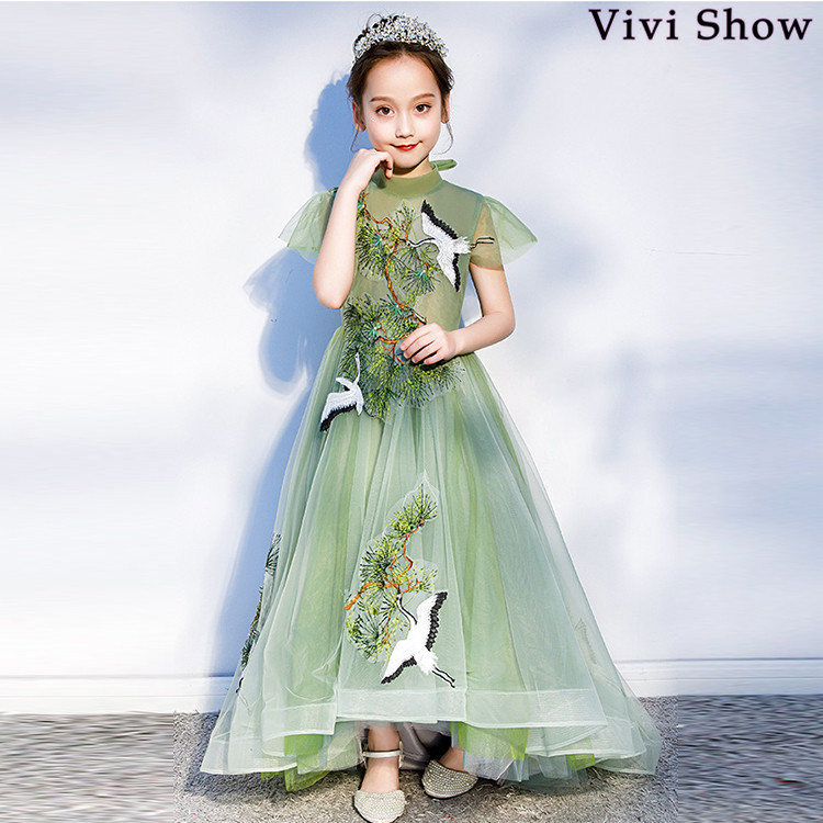 150　グリーン　蝶々　刺繍可愛い　子供ドレス 　フォーマル　お姫様　女の子　a