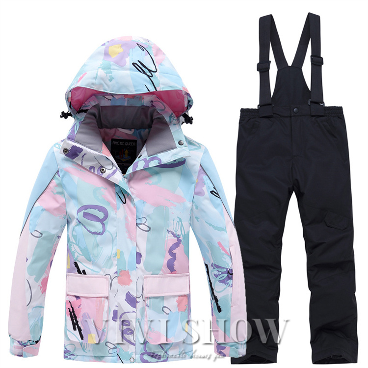 【新品未使用】★可愛い★　L　子ども用スノーウエア　ジャケット パンツセット 女の子 子供 スノーボードウェア スキーウェア スノボ 上下セット