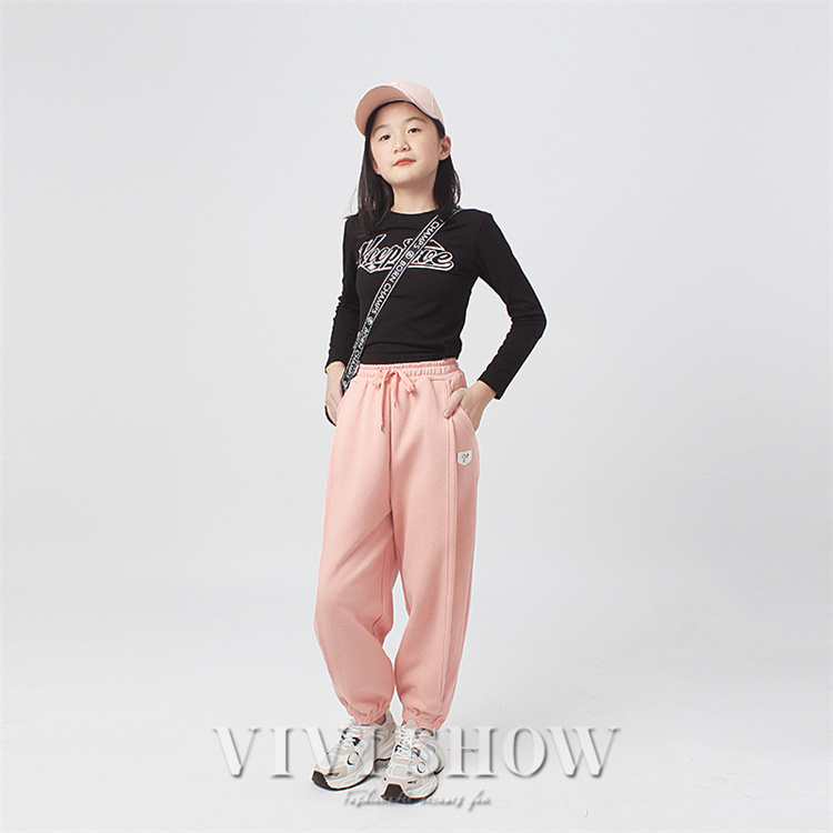 〘美品〙子供服から大人までのカジュアルウェア　FITH デザインバンツ 美品〙子供服から大人までのカジュアルウェア FITH デザイン