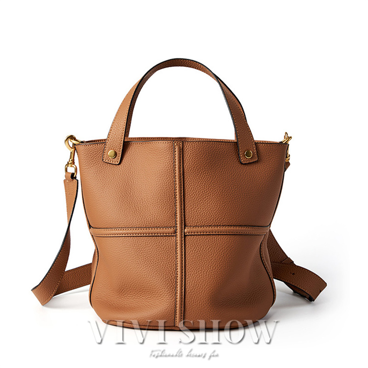 本革 ショルダーバッグ バッグ カバン 牛革 革 レディース レザー 女性 皮  大きめ A4 バッグ 軽い 肩掛け 旅行バッグ ハンドバッグの画像