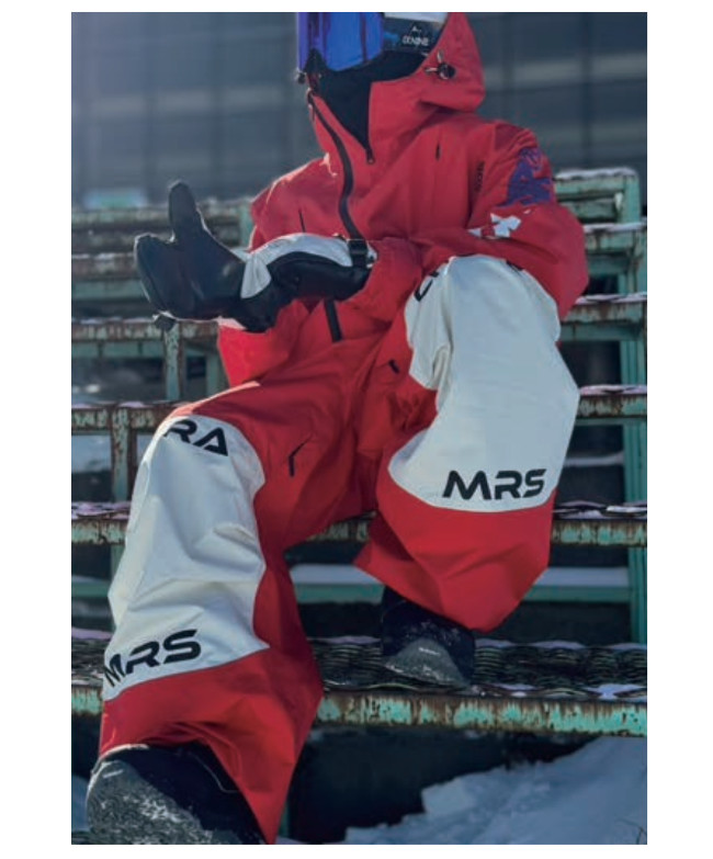 24-25 MTN.ROCK STAR PARACHUTE PANTS Mサイズ 24-25 MTN.ROCK STAR PARACHUTE PANTS Mサイズ 特典付き 24-25