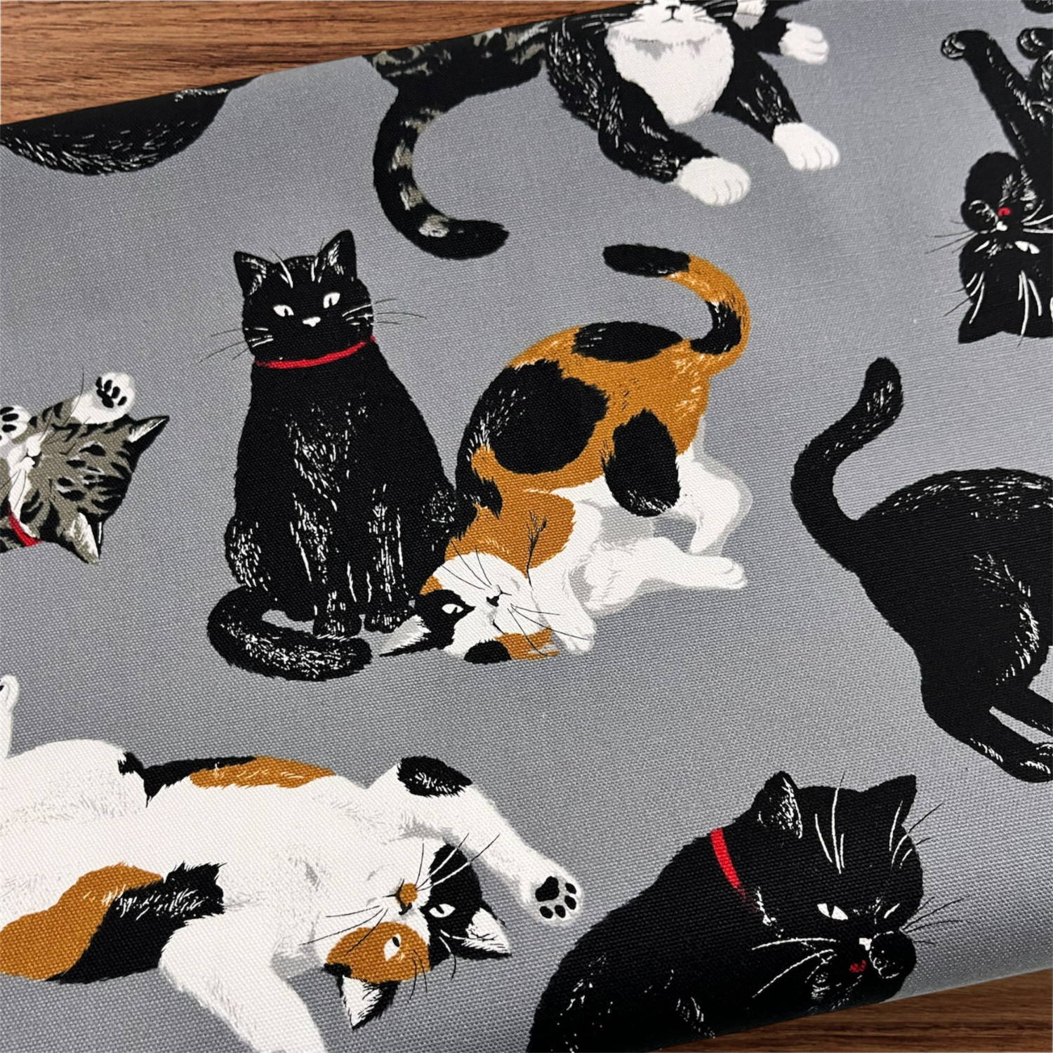 オックス 生地 のんびり 猫 三毛猫 サバ猫 黒猫 コスモ 50cm単位 綿100