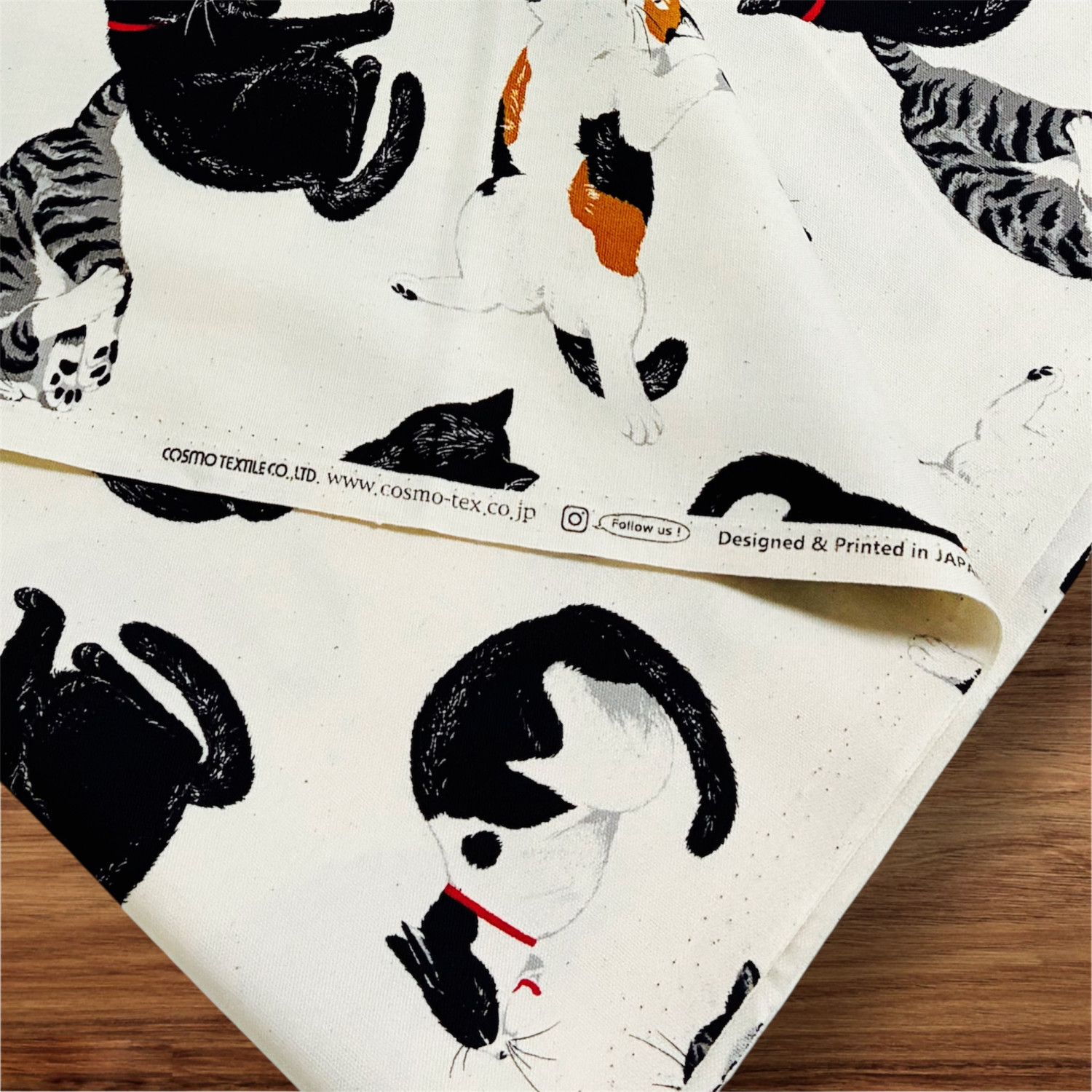 オックス 生地 のんびり 猫 三毛猫 サバ猫 黒猫 コスモ 50cm単位 綿100
