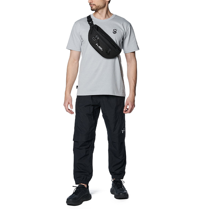 UNDER ARMOUR アンダーアーマー ボディバッグ 2.5L メンズ UNDER ARMOUR アンダーアーマー ボディバッグ 2.5L メンズ