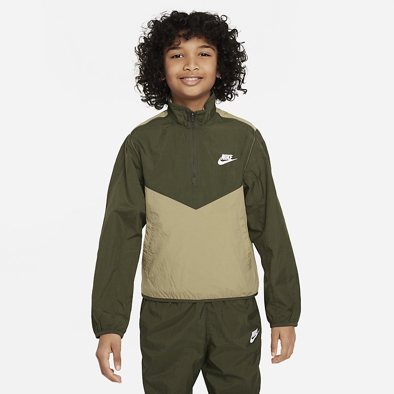 Nike ウィンドブレーカー＆トラックパンツ セットアップ　kids Nike ウィンドブレーカー＆トラックパンツ セットアップ kids