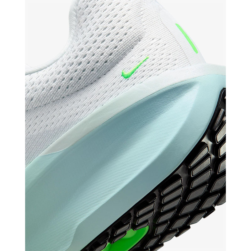NIKE（ナイキ） ランニングシューズ メンズ エア ウィンフロー11