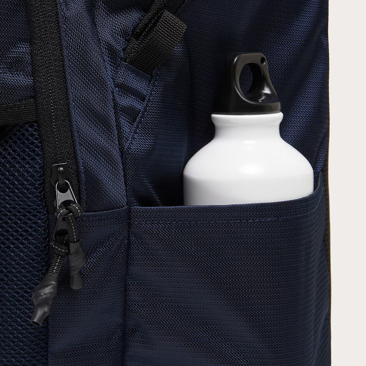 OAKLEY オークリー リュックサック 28L メンズ レディース